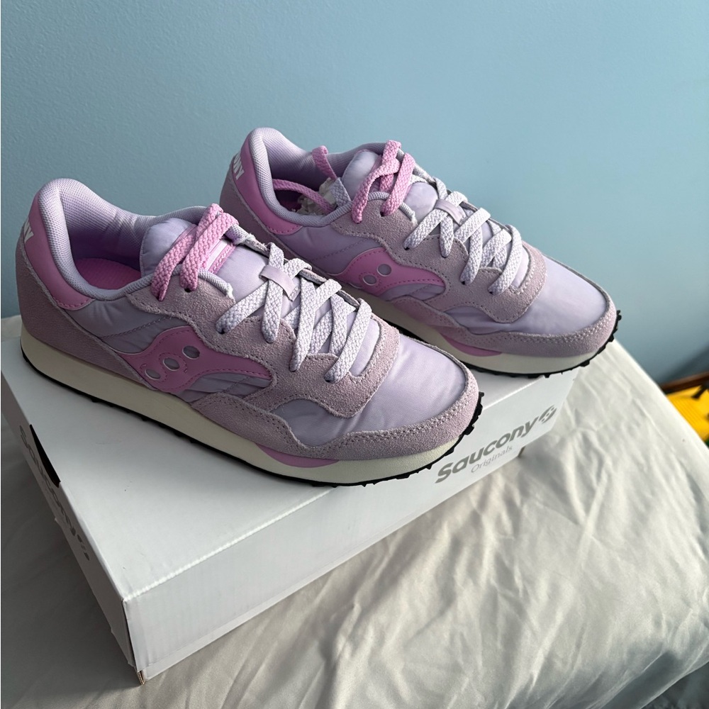 Saucony Women's Lavender Sneakers